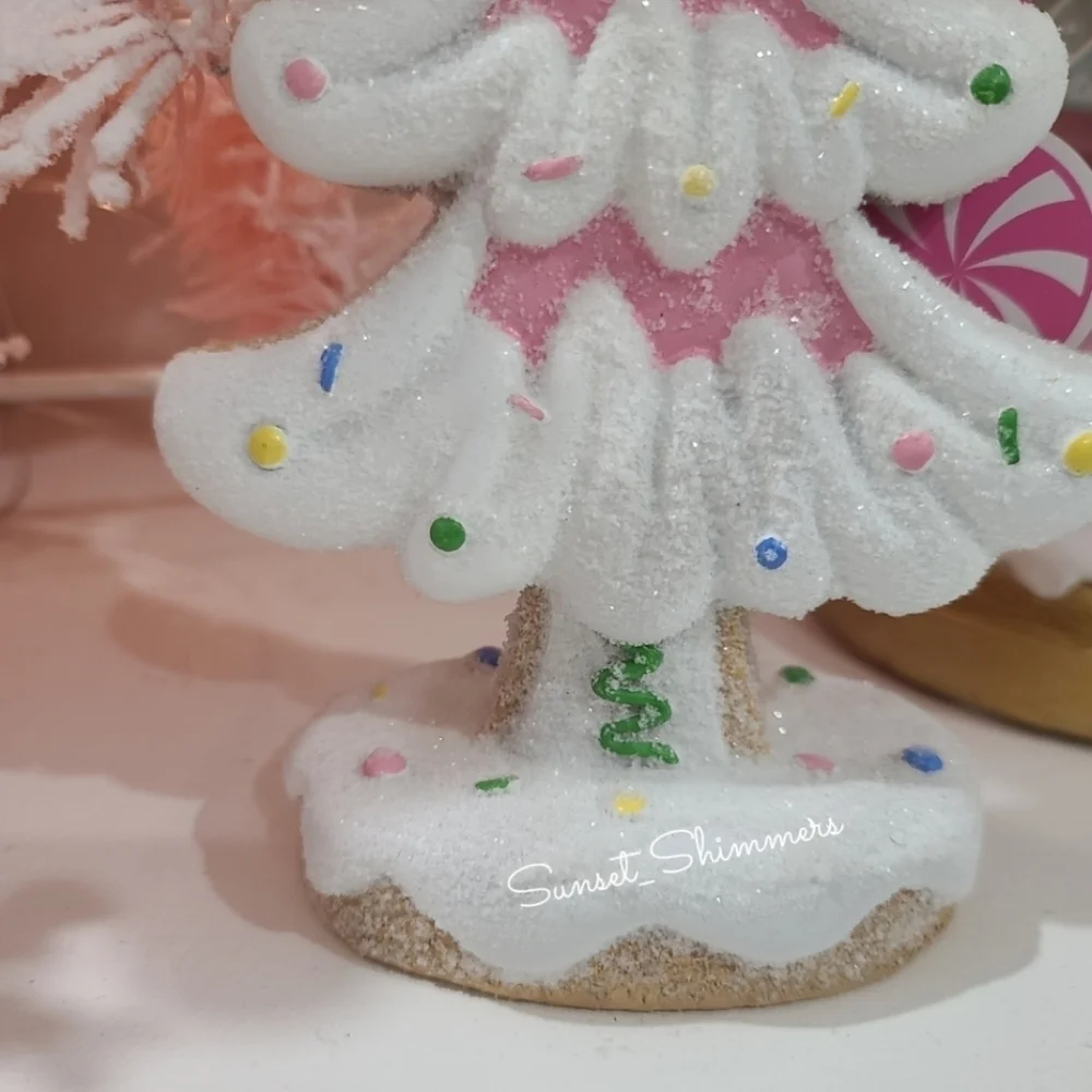 PEPPERMINT SQUARE Pink Gingerbread Cookie Christmas Tree Icing Frosted  Figure